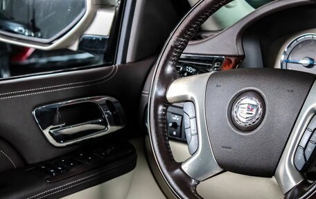 Cadillac Escalade III, 2013 год, 2 540 000 рублей, 19 фотография