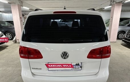 Volkswagen Touran III, 2013 год, 1 125 000 рублей, 6 фотография
