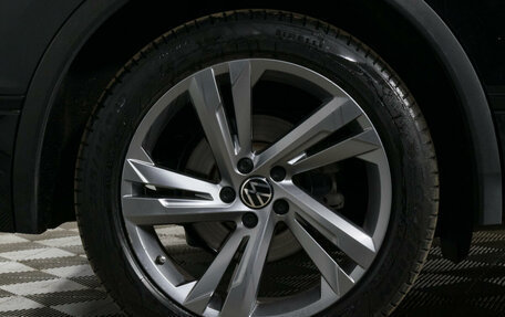 Volkswagen Tiguan II, 2021 год, 4 269 000 рублей, 16 фотография