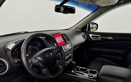 Nissan Pathfinder, 2015 год, 1 995 000 рублей, 27 фотография