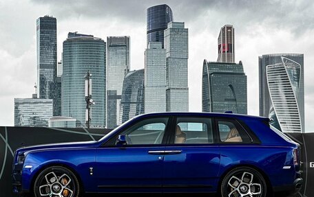 Rolls-Royce Cullinan, 2023 год, 83 000 000 рублей, 7 фотография