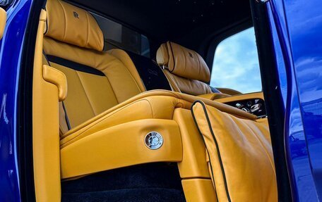 Rolls-Royce Cullinan, 2023 год, 83 000 000 рублей, 20 фотография
