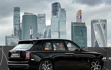 Rolls-Royce Cullinan, 2024 год, 85 000 000 рублей, 4 фотография