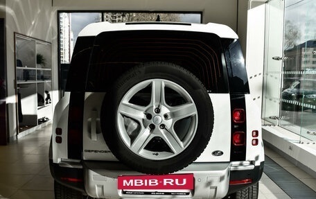 Land Rover Defender II, 2021 год, 8 990 000 рублей, 5 фотография