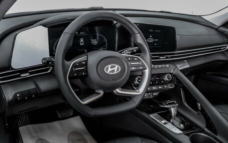 Hyundai Elantra, 2024 год, 2 779 000 рублей, 10 фотография