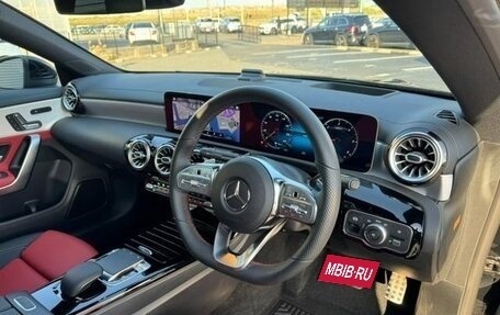 Mercedes-Benz CLA, 2021 год, 2 100 000 рублей, 15 фотография