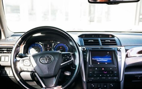Toyota Camry, 2015 год, 2 700 000 рублей, 12 фотография