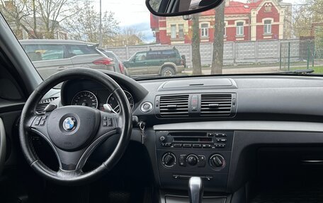 BMW 1 серия, 2011 год, 940 000 рублей, 8 фотография
