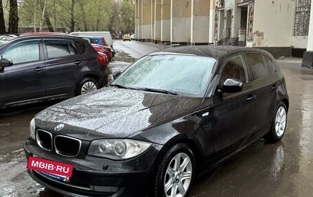 BMW 1 серия, 2011 год, 940 000 рублей, 2 фотография