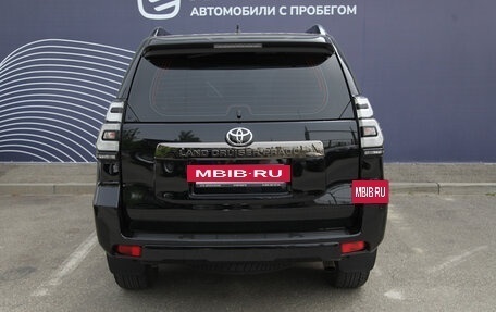 Toyota Land Cruiser Prado 150 рестайлинг 2, 2020 год, 6 790 000 рублей, 4 фотография