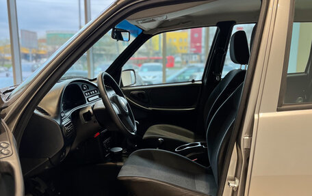 Chevrolet Niva I рестайлинг, 2018 год, 978 000 рублей, 13 фотография