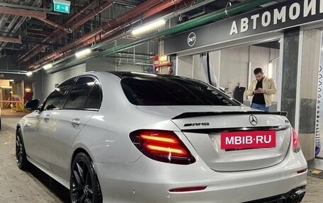 Mercedes-Benz E-Класс, 2016 год, 3 375 000 рублей, 3 фотография