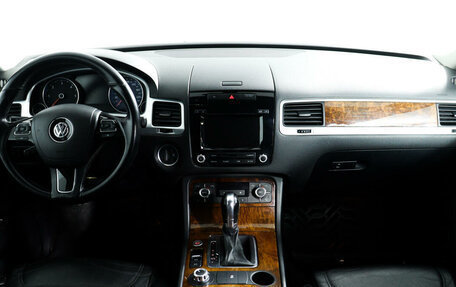 Volkswagen Touareg III, 2012 год, 2 040 000 рублей, 11 фотография