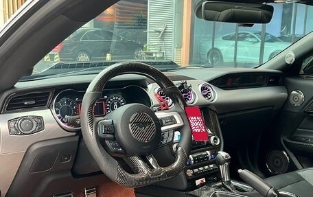 Ford Mustang VI рестайлинг, 2020 год, 2 100 000 рублей, 23 фотография