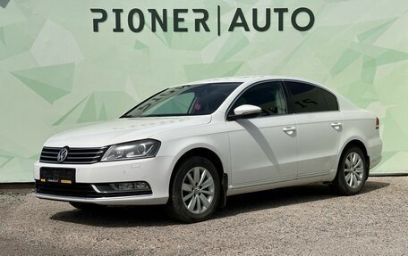 Volkswagen Passat B7, 2013 год, 1 390 000 рублей, 2 фотография