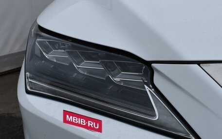 Lexus RX IV рестайлинг, 2017 год, 4 799 000 рублей, 26 фотография