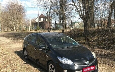 Toyota Prius, 2012 год, 1 390 000 рублей, 1 фотография