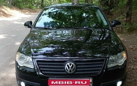 Volkswagen Passat B6, 2007 год, 795 000 рублей, 2 фотография