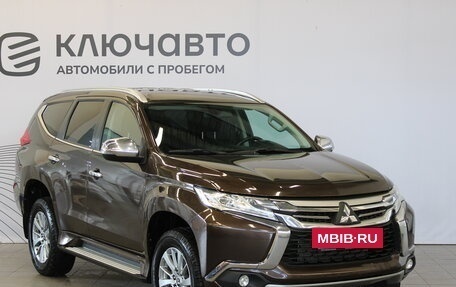 Mitsubishi Pajero Sport III рестайлинг, 2018 год, 3 178 000 рублей, 3 фотография