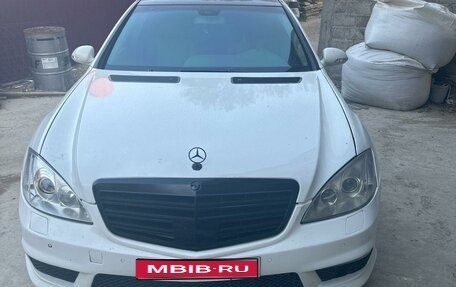 Mercedes-Benz S-Класс, 2006 год, 1 100 000 рублей, 1 фотография