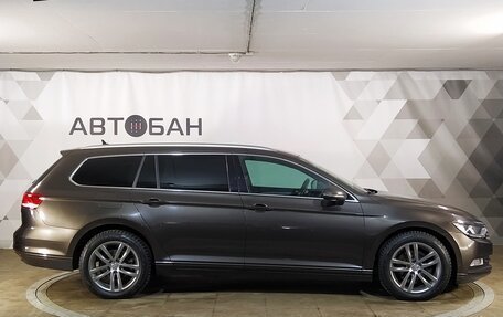 Volkswagen Passat B8 рестайлинг, 2018 год, 2 149 000 рублей, 6 фотография