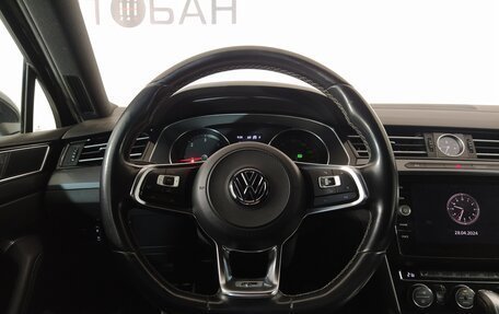 Volkswagen Passat B8 рестайлинг, 2018 год, 2 149 000 рублей, 12 фотография