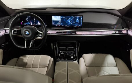 BMW 7 серия, 2022 год, 15 500 000 рублей, 11 фотография