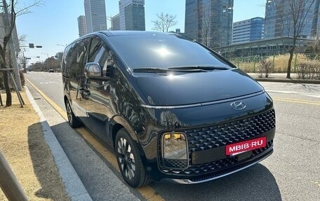 Hyundai Staria, 2024 год, 7 650 000 рублей, 3 фотография