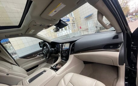 Cadillac Escalade IV, 2018 год, 4 500 000 рублей, 17 фотография