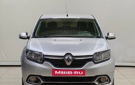 Renault Logan II, 2017 год, 931 000 рублей, 3 фотография