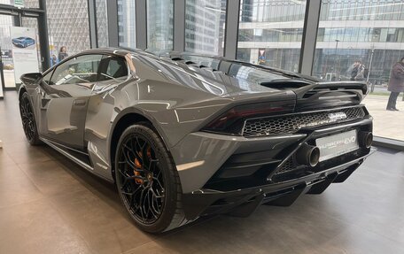 Lamborghini Huracán, 2020 год, 33 900 000 рублей, 5 фотография