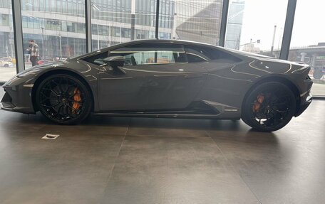 Lamborghini Huracán, 2020 год, 33 900 000 рублей, 17 фотография