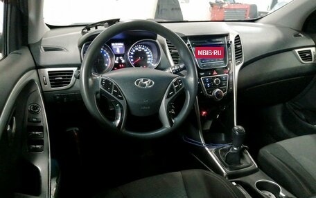 Hyundai i30 II рестайлинг, 2013 год, 849 000 рублей, 6 фотография