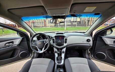 Chevrolet Cruze II, 2010 год, 850 000 рублей, 13 фотография