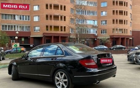 Mercedes-Benz C-Класс, 2011 год, 2 350 000 рублей, 1 фотография