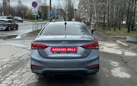 Hyundai Solaris II рестайлинг, 2018 год, 1 300 000 рублей, 10 фотография