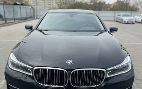 BMW 7 серия, 2017 год, 3 фотография