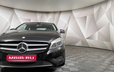 Mercedes-Benz A-Класс, 2014 год, 1 432 000 рублей, 17 фотография