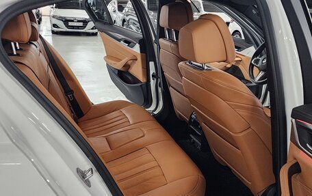 BMW 5 серия, 2021 год, 4 105 700 рублей, 9 фотография