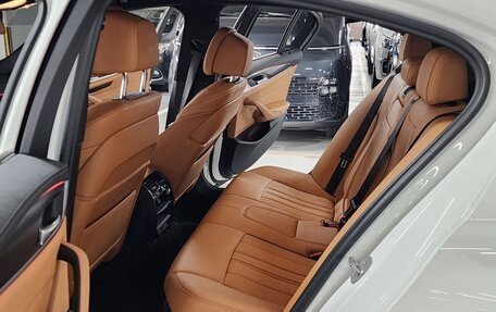 BMW 5 серия, 2021 год, 4 105 700 рублей, 8 фотография