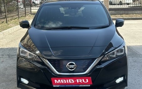 Nissan Leaf II, 2018 год, 1 650 000 рублей, 1 фотография