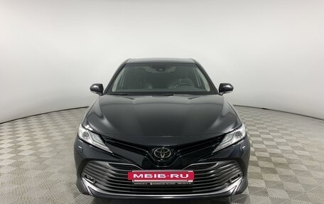 Toyota Camry, 2020 год, 3 295 000 рублей, 2 фотография