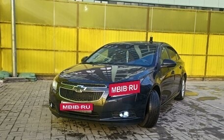 Chevrolet Cruze II, 2011 год, 999 999 рублей, 10 фотография