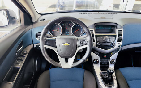 Chevrolet Cruze II, 2012 год, 915 000 рублей, 7 фотография