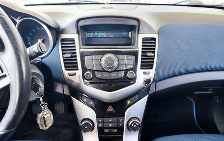 Chevrolet Cruze II, 2012 год, 915 000 рублей, 8 фотография