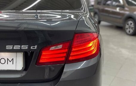 BMW 5 серия, 2014 год, 2 281 000 рублей, 13 фотография