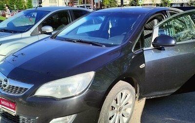 Opel Astra J, 2011 год, 720 000 рублей, 1 фотография