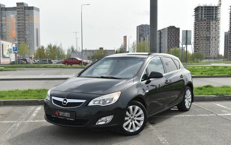 Opel Astra J, 2011 год, 779 861 рублей, 1 фотография