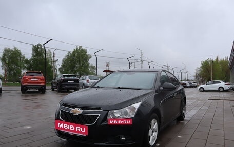 Chevrolet Cruze II, 2011 год, 728 000 рублей, 3 фотография
