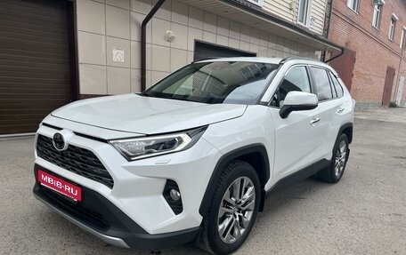 Toyota RAV4, 2020 год, 4 550 000 рублей, 1 фотография